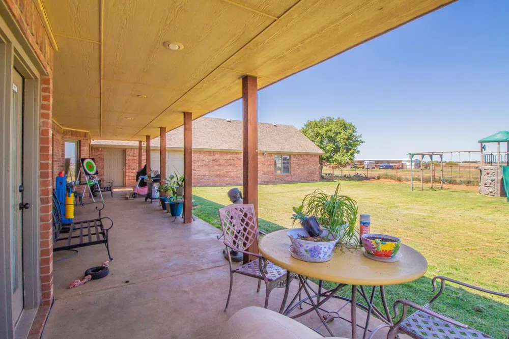 7910 County Road 7700 Wolfforth, TX 79382