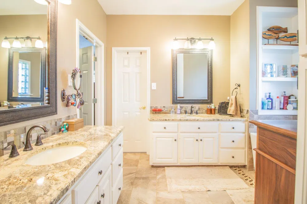 7910 County Road 7700 Wolfforth, TX 79382