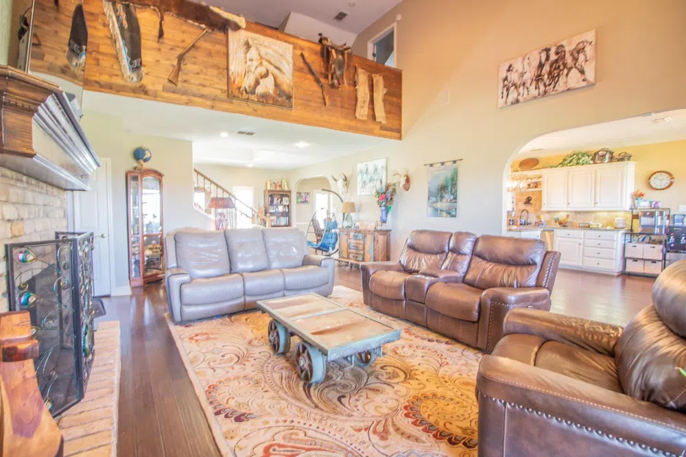 7910 County Road 7700 Wolfforth, TX 79382