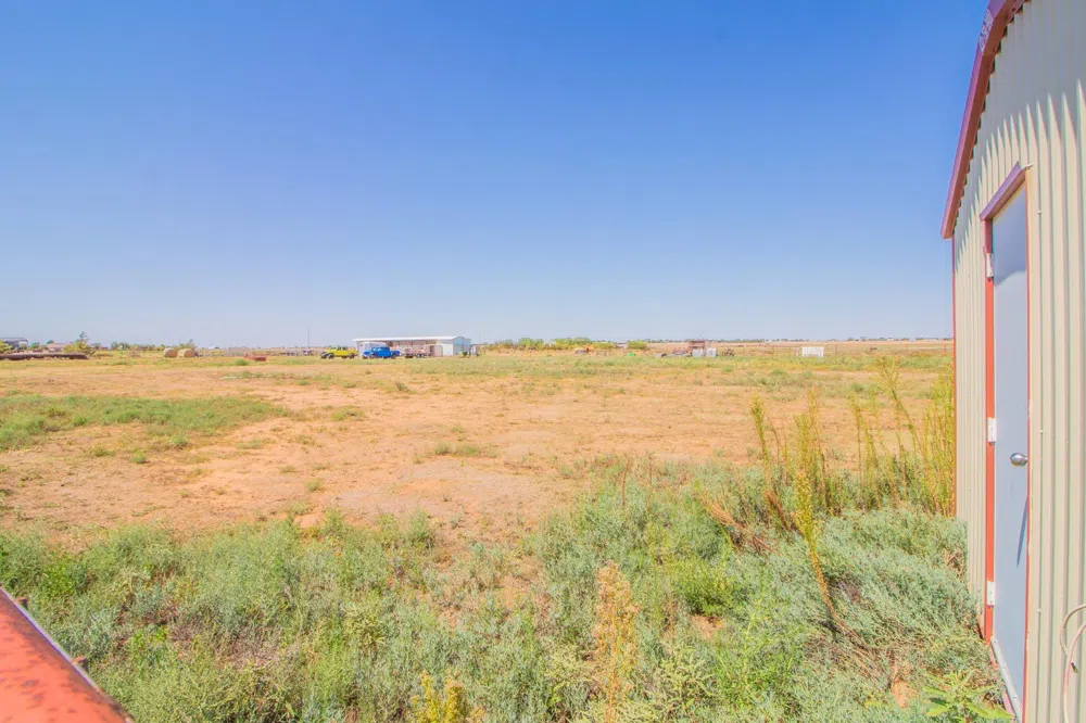 7910 County Road 7700 Wolfforth, TX 79382