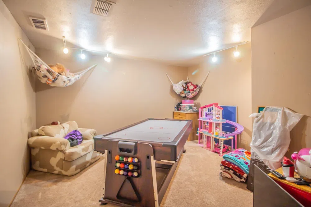 7910 County Road 7700 Wolfforth, TX 79382