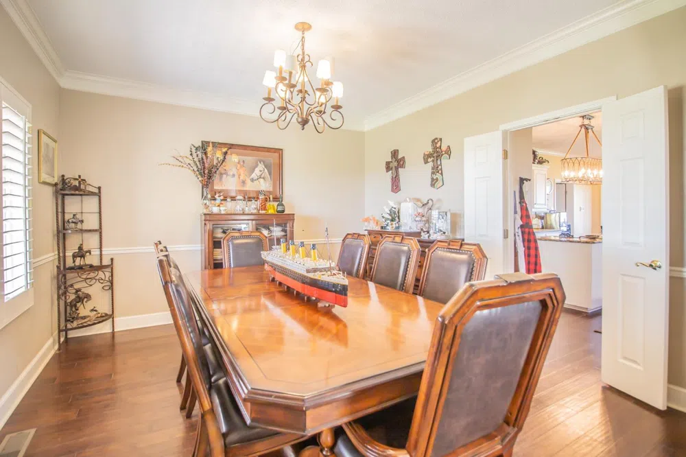 7910 County Road 7700 Wolfforth, TX 79382