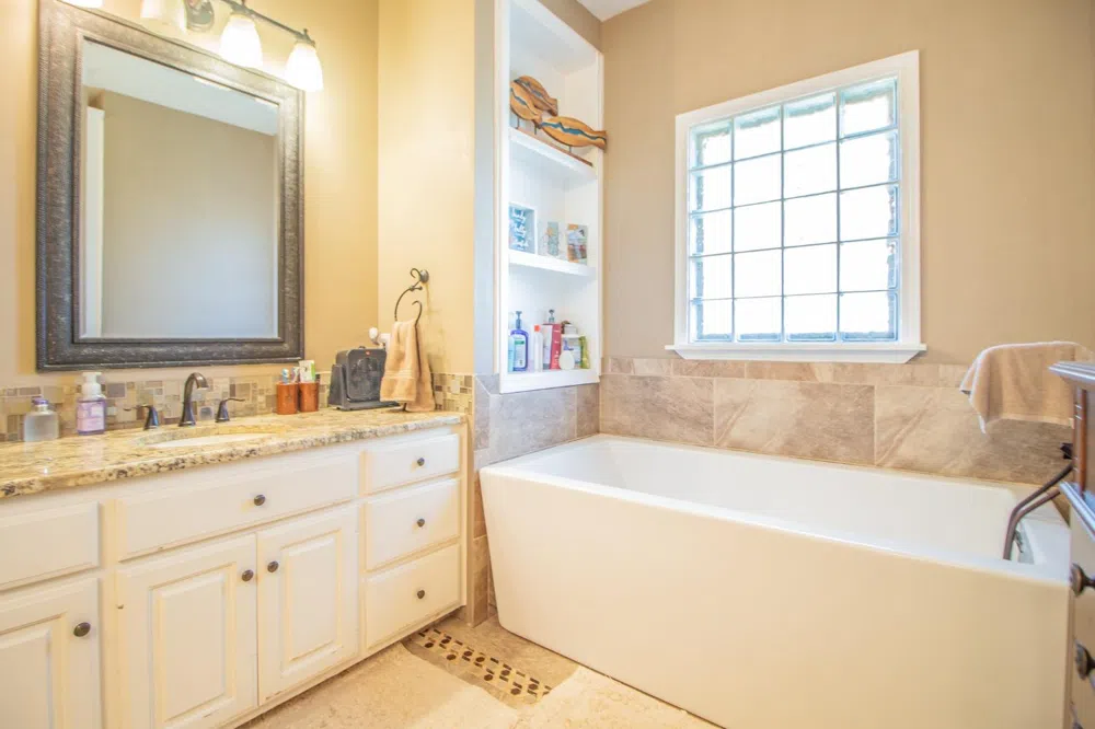 7910 County Road 7700 Wolfforth, TX 79382