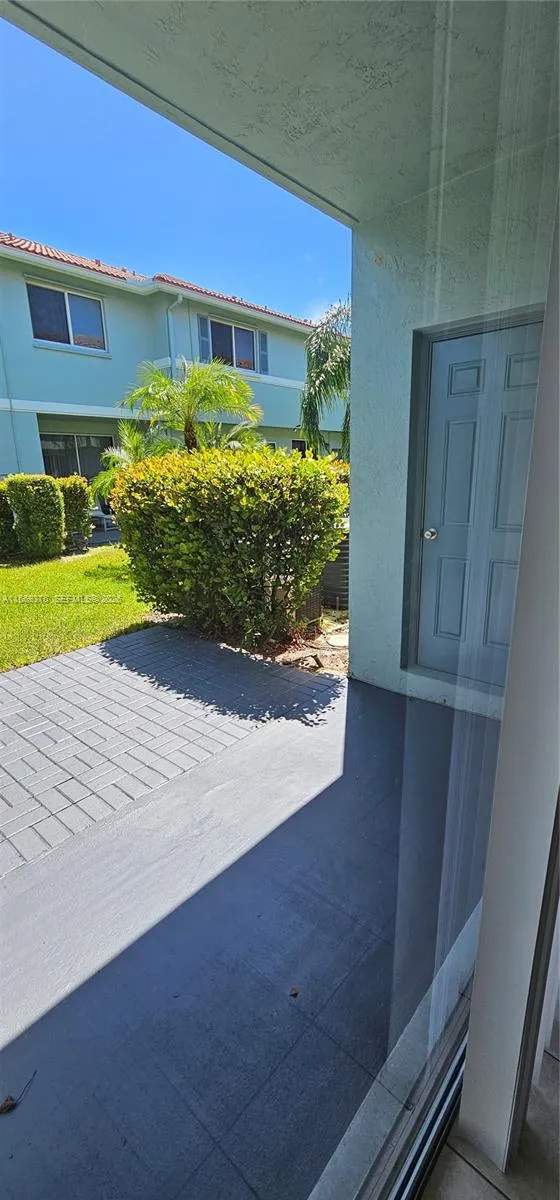 1935 Gardenia Ct #1935 Riviera Beach, FL 33404