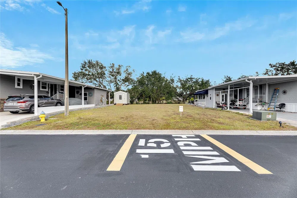 223 SAINT GEORGE CIRCLE Apollo Beach, FL 33572