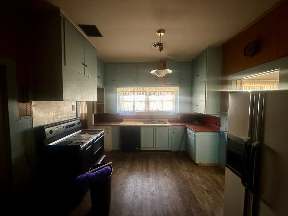 412 S Main Street Floydada, TX 79235