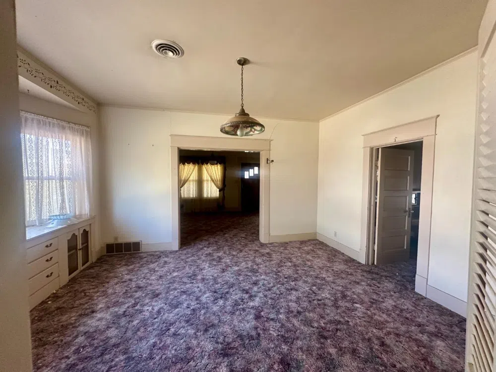 412 S Main Street Floydada, TX 79235