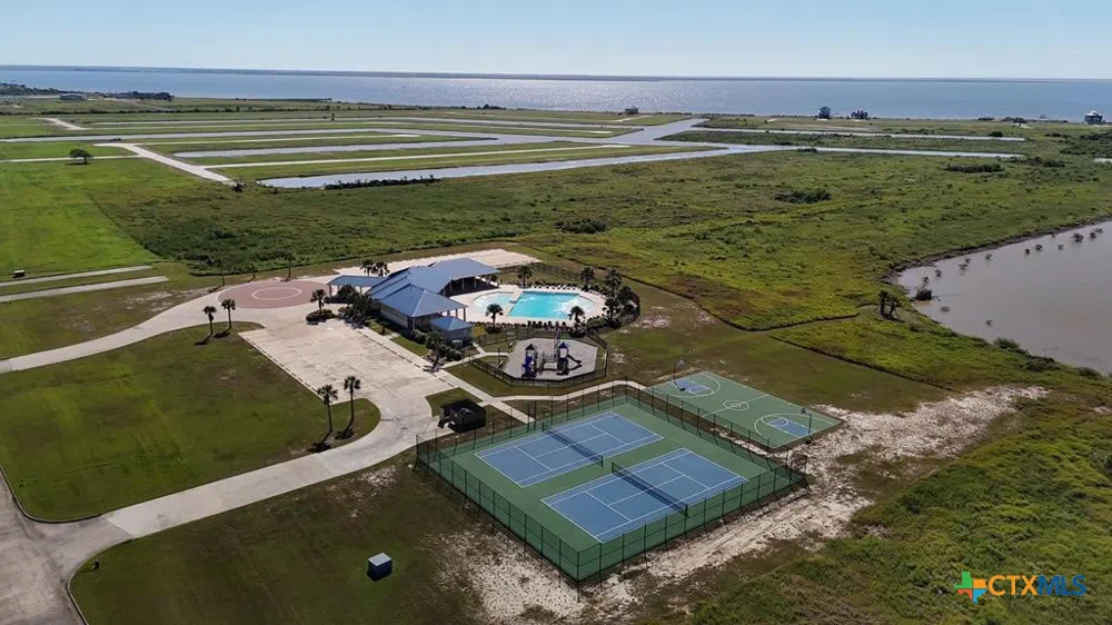 3045 Sandy Lane Palacios, TX 77465