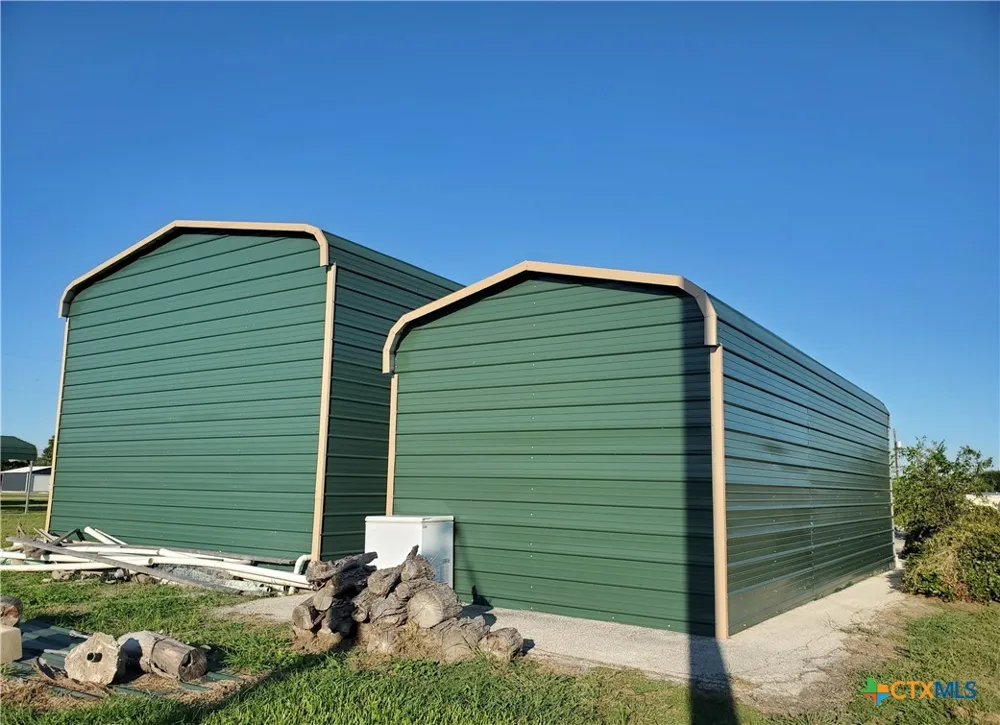 306 13th Street Seadrift, TX 77983