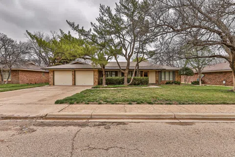 111 Cottonwood Lane