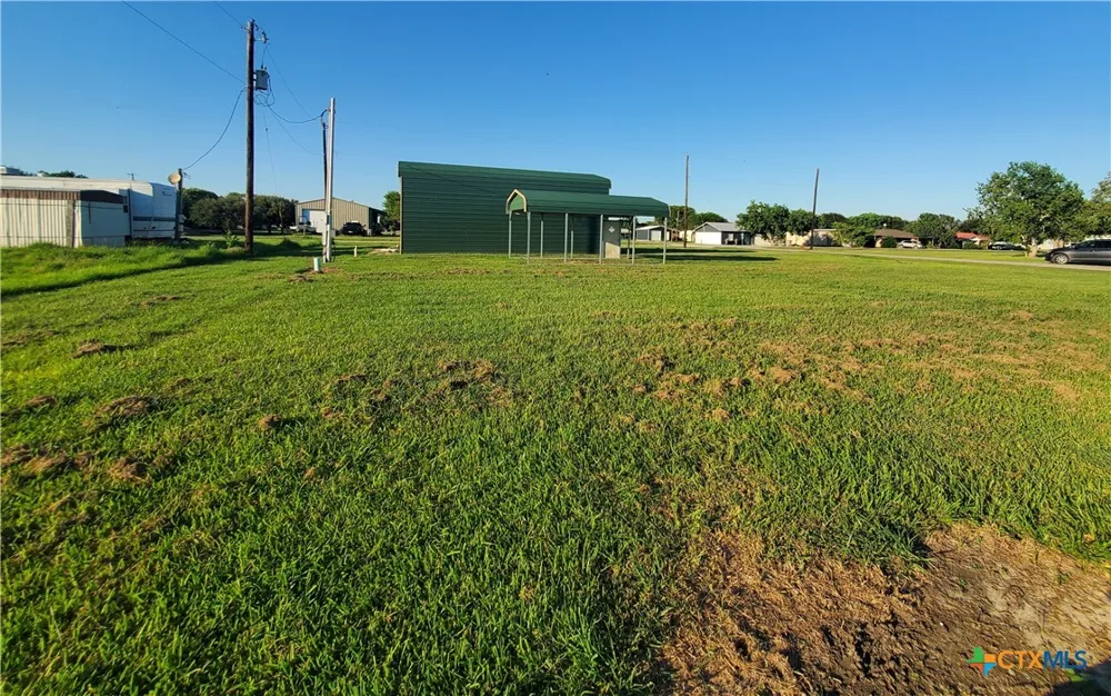 302 S 13th Street Seadrift, TX 77983