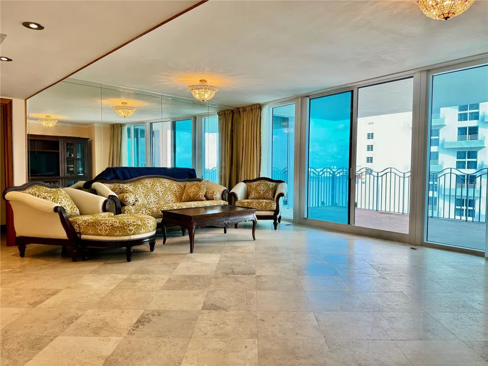 1500 OCEAN DRIVE #905 Miami Beach, FL 33139