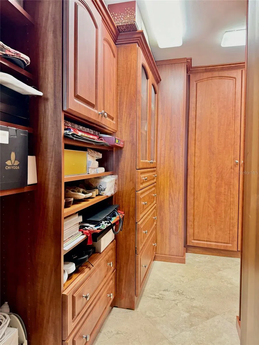 1500 OCEAN DRIVE #905 Miami Beach, FL 33139