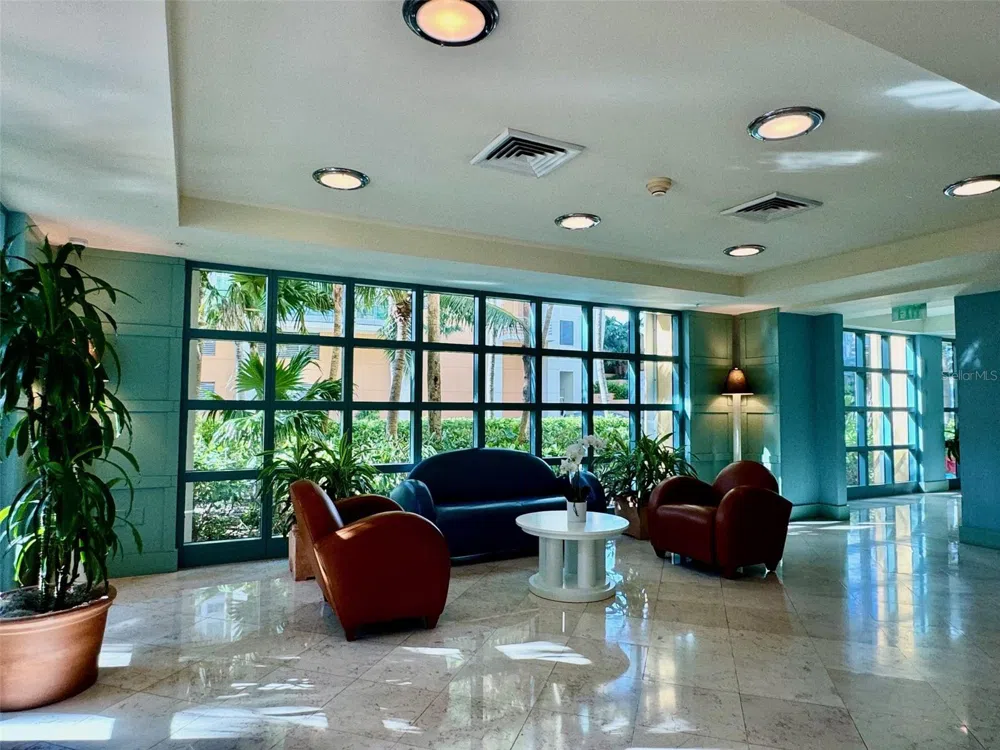 1500 OCEAN DRIVE #905 Miami Beach, FL 33139