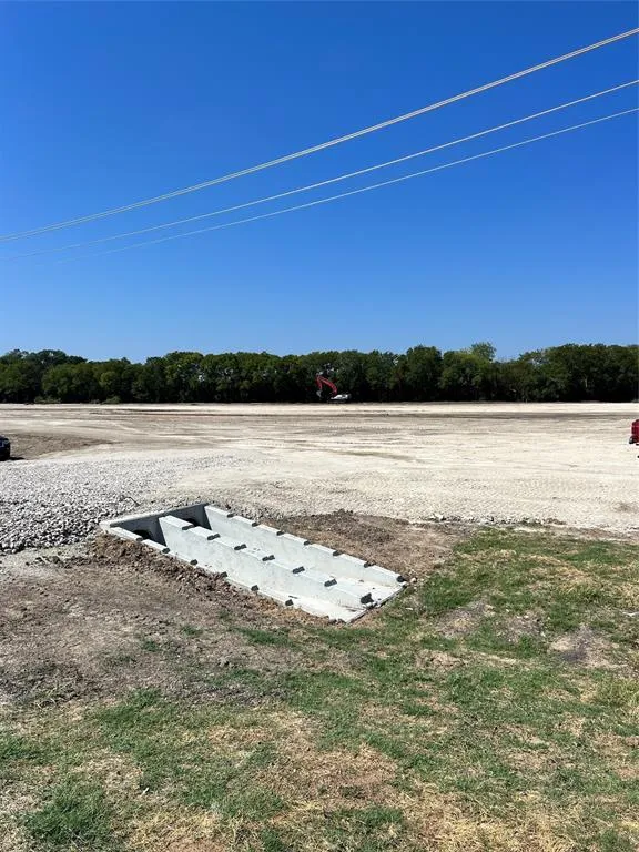 S Central Expressway Anna, TX 75409