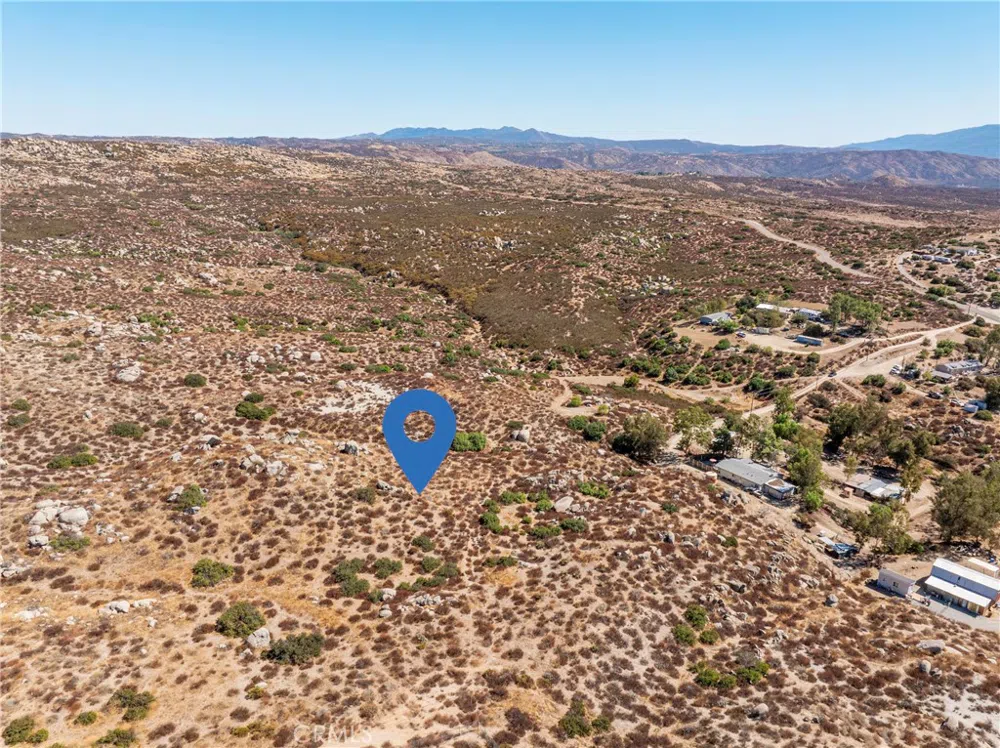 APN  571-210-016 Sage, CA 92544