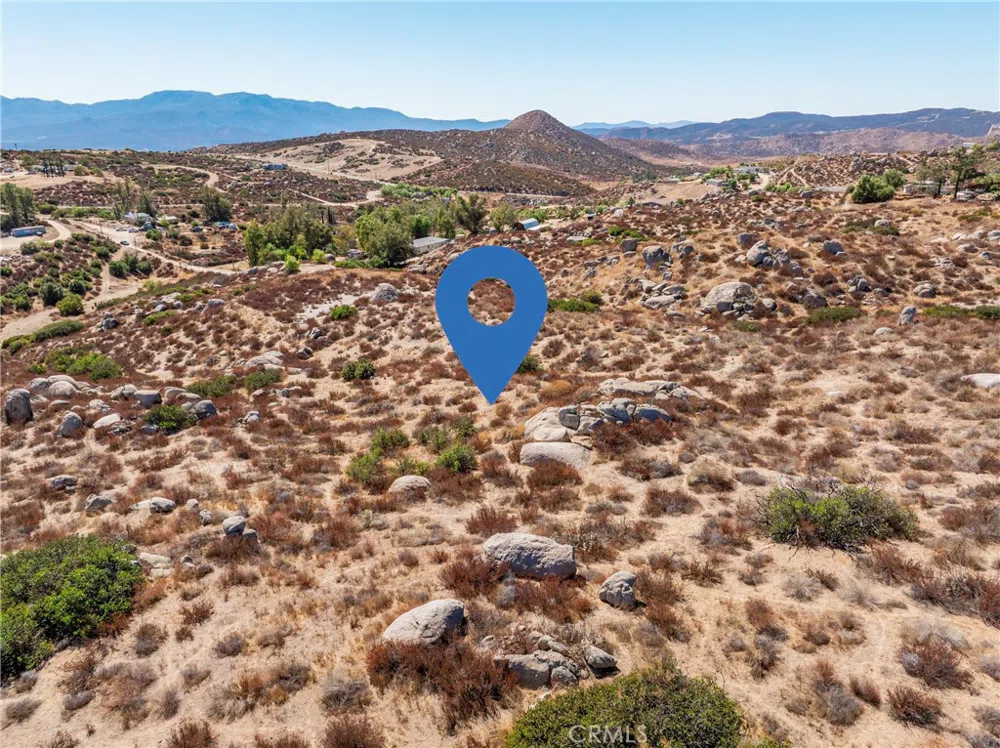 APN  571-210-016 Sage, CA 92544