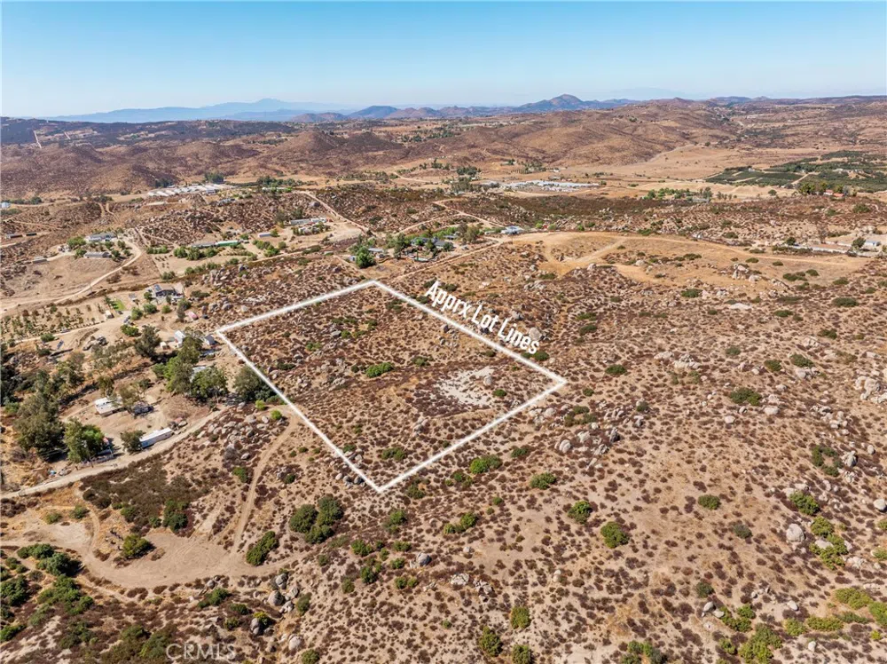 APN  571-210-016 Sage, CA 92544