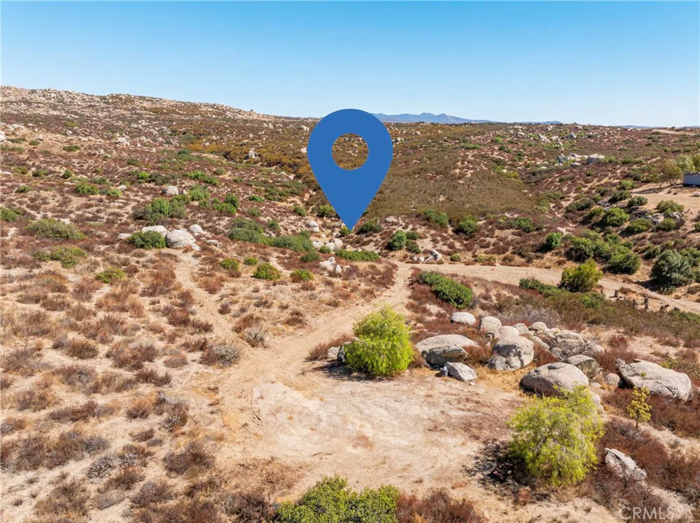 APN  571-210-016 Sage, CA 92544