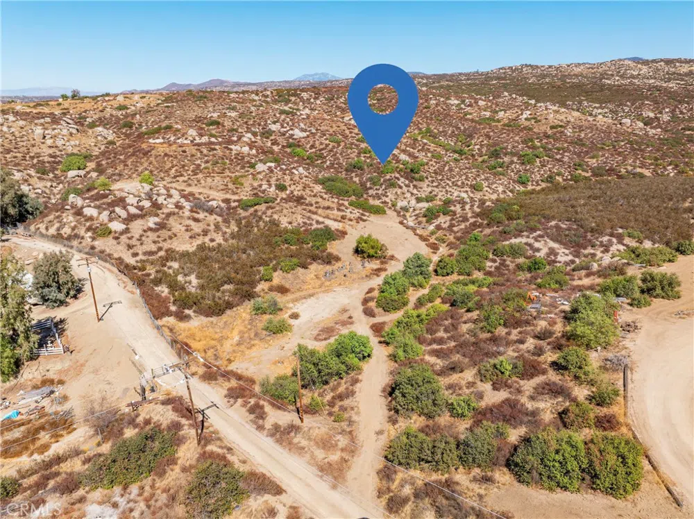 APN  571-210-016 Sage, CA 92544