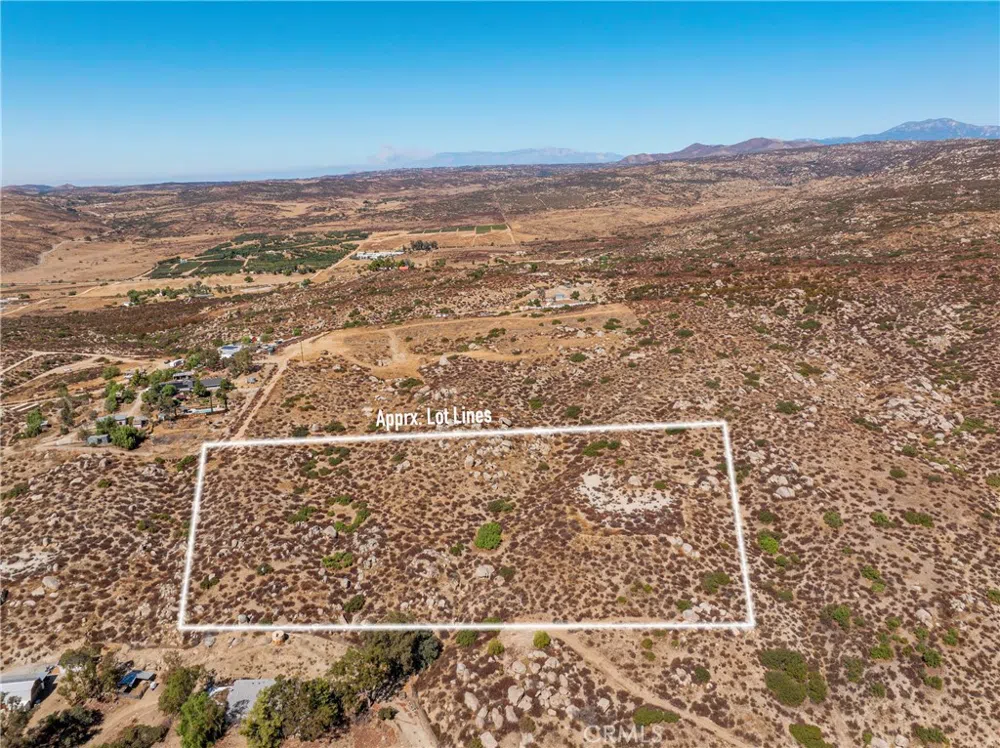 APN  571-210-016 Sage, CA 92544