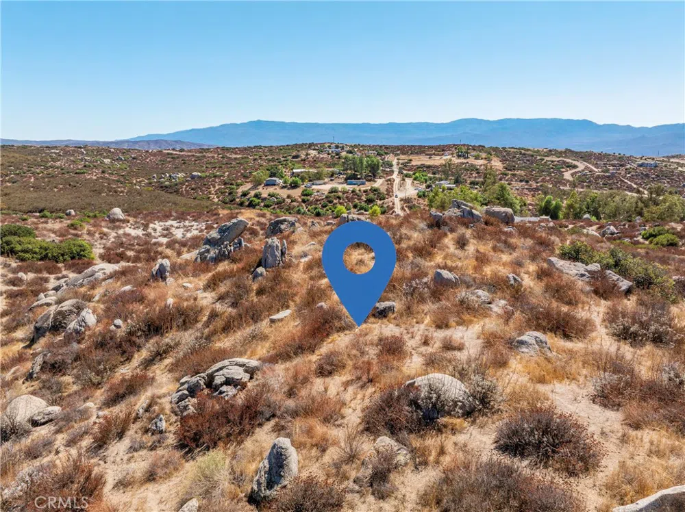 APN  571-210-016 Sage, CA 92544