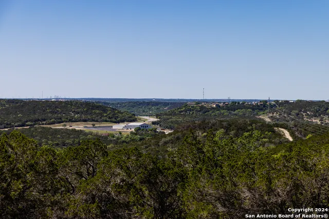 179 Countless Views Dr Kerrville, TX 78028