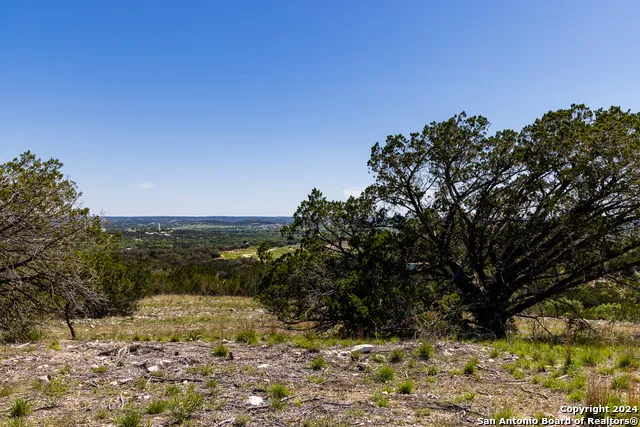 179 Countless Views Dr Kerrville, TX 78028