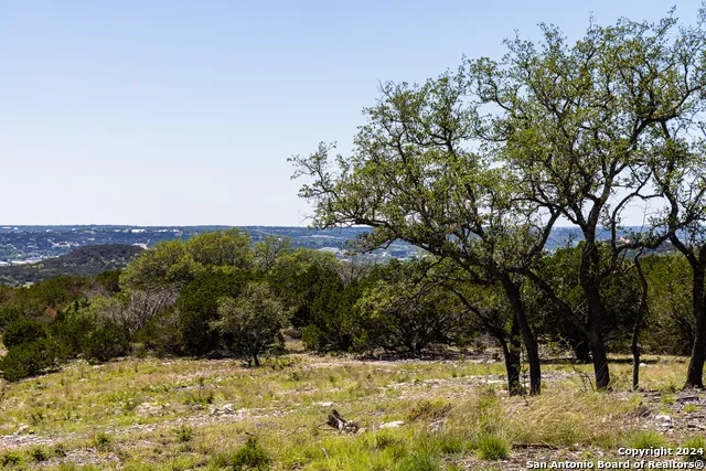 179 Countless Views Dr Kerrville, TX 78028