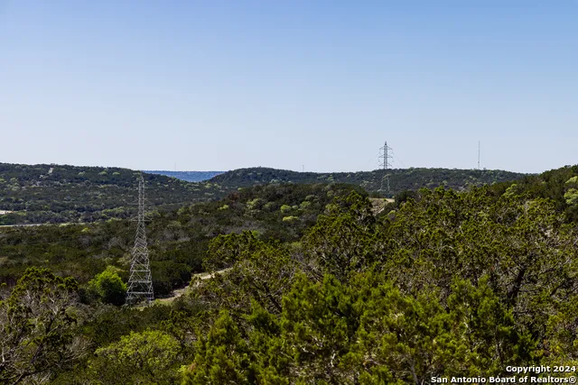 179 Countless Views Dr Kerrville, TX 78028