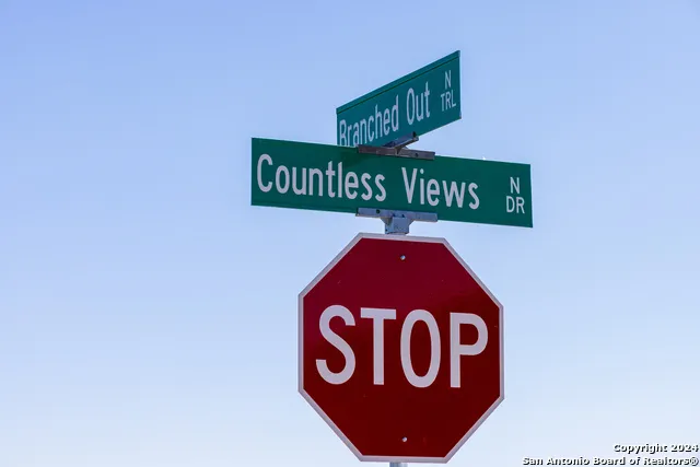 179 Countless Views Dr Kerrville, TX 78028