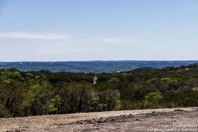 179 Countless Views Dr Kerrville, TX 78028