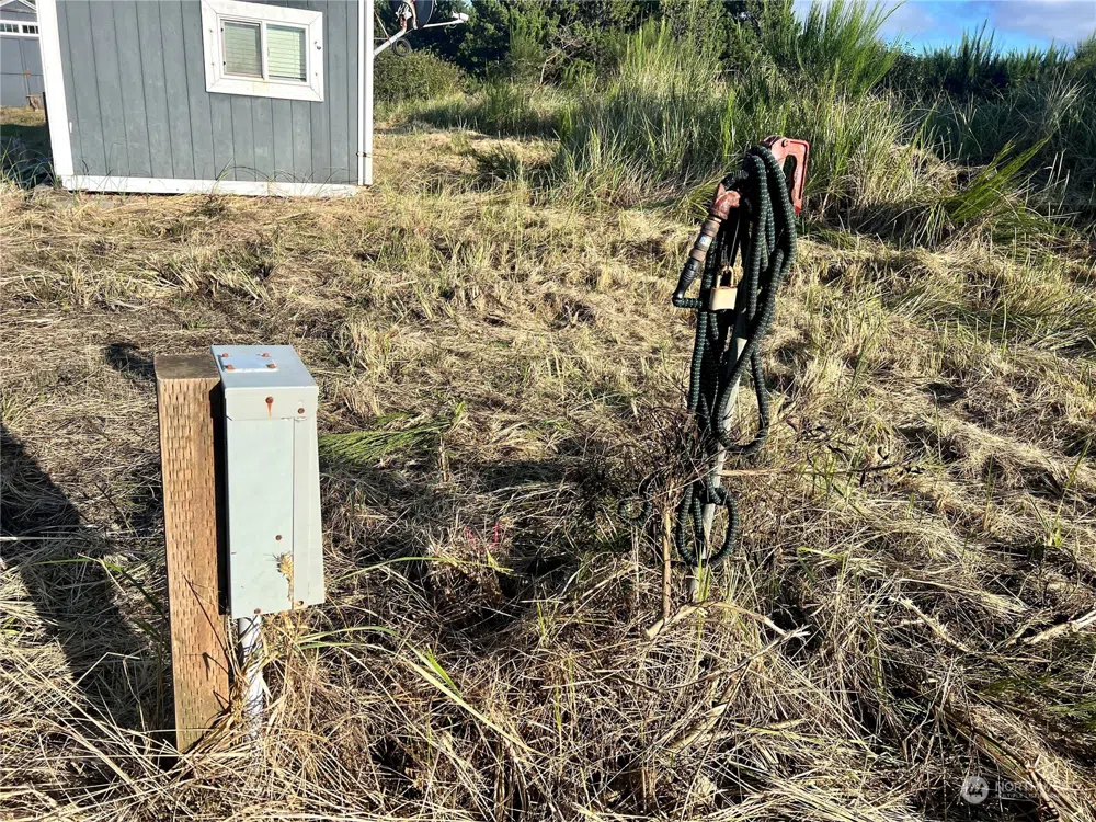 2081 State Route 105 Highway Grayland, WA 98547