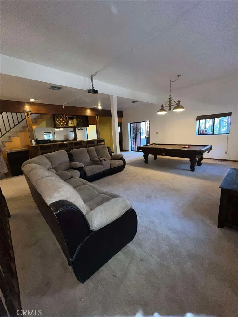 23109 Cardinal Road Wrightwood, CA 93563