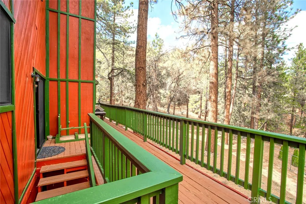 23109 Cardinal Road Wrightwood, CA 93563