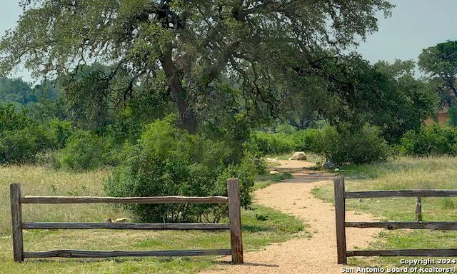 213 TRAPPERS LN New Braunfels, TX 78132