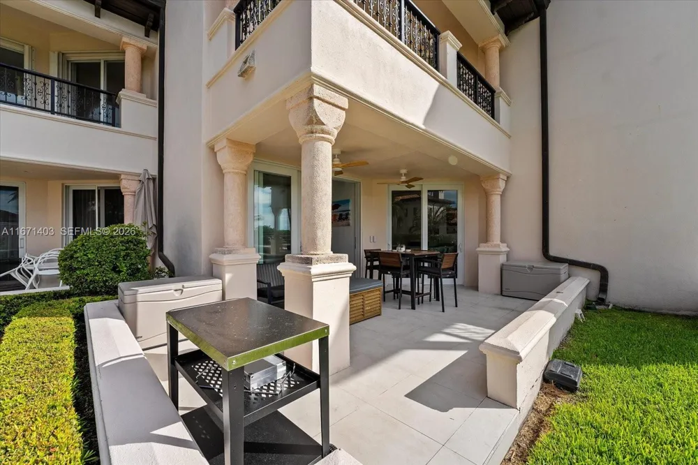 15713 Fisher Island Dr #15713 Miami Beach, FL 33109