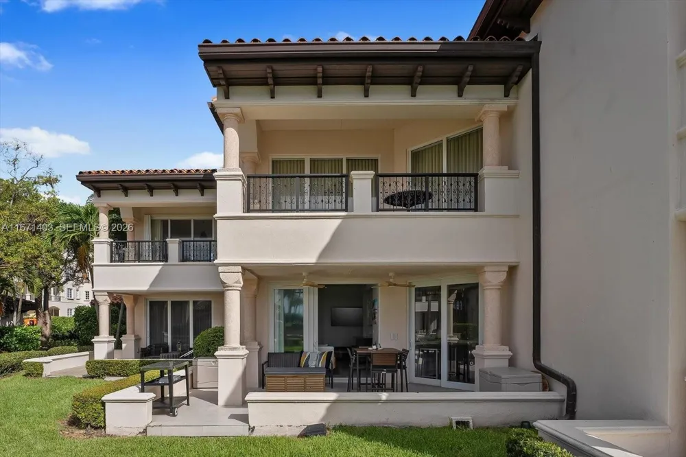 15713 Fisher Island Dr #15713 Miami Beach, FL 33109