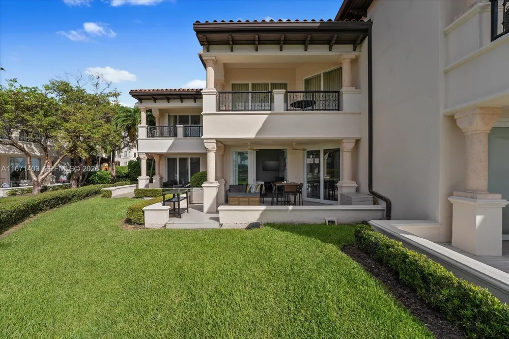 15713 Fisher Island Dr #15713 Miami Beach, FL 33109