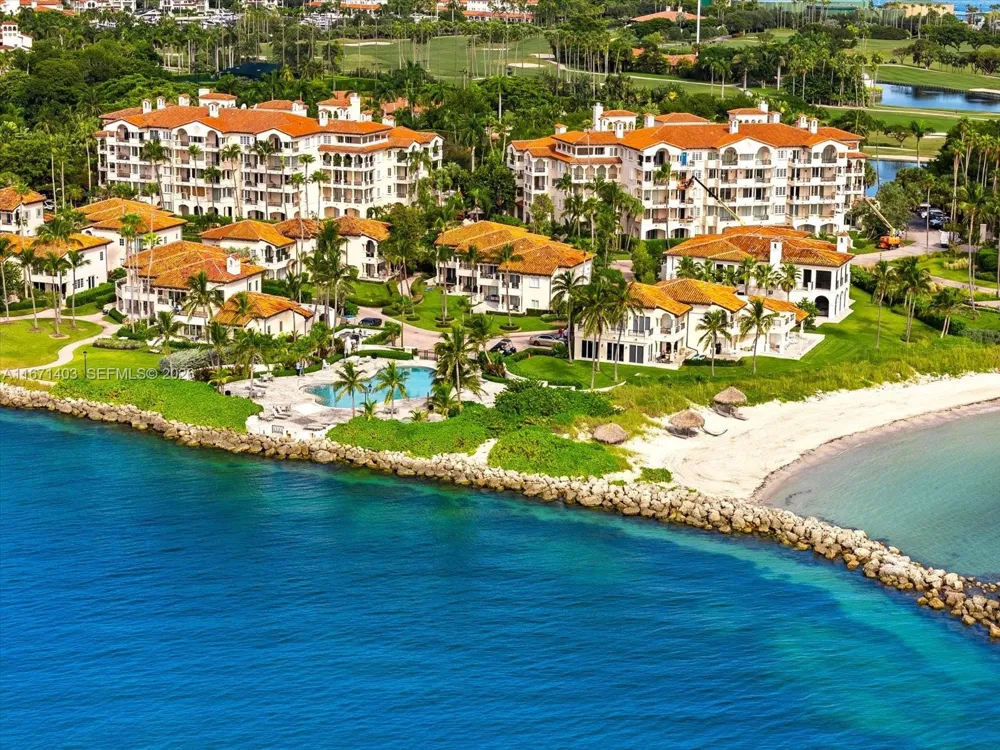 15713 Fisher Island Dr #15713 Miami Beach, FL 33109