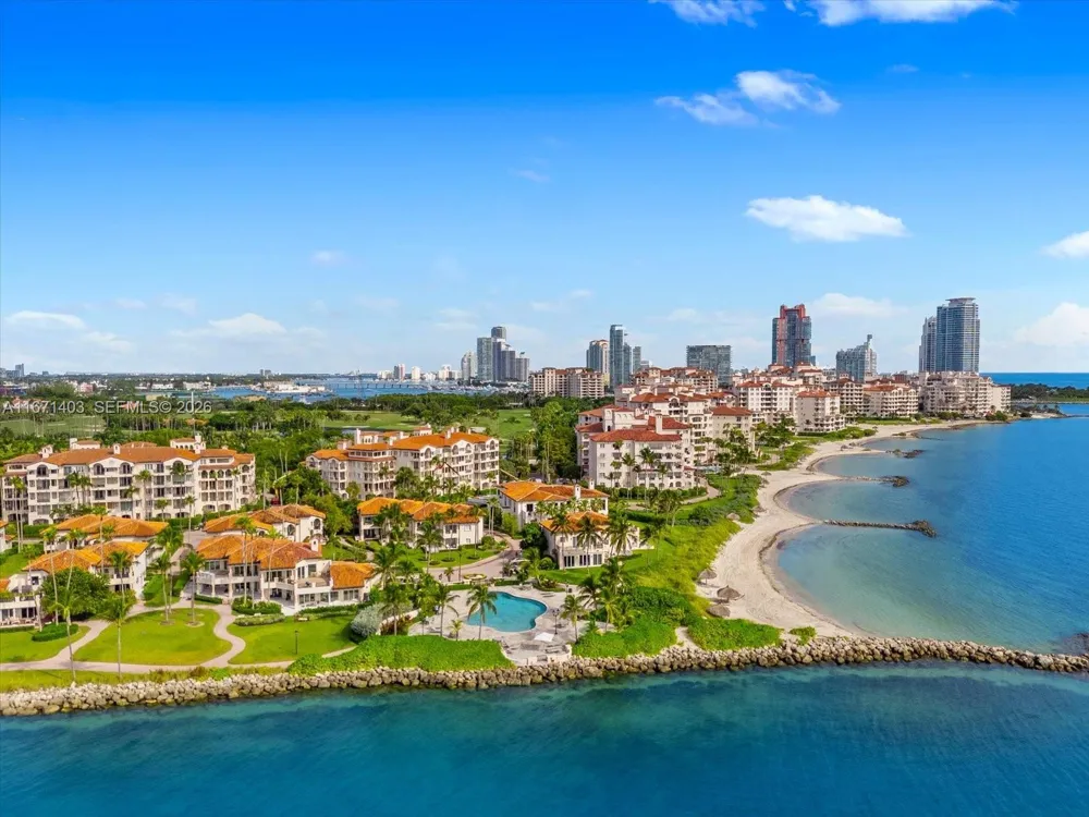 15713 Fisher Island Dr #15713 Miami Beach, FL 33109