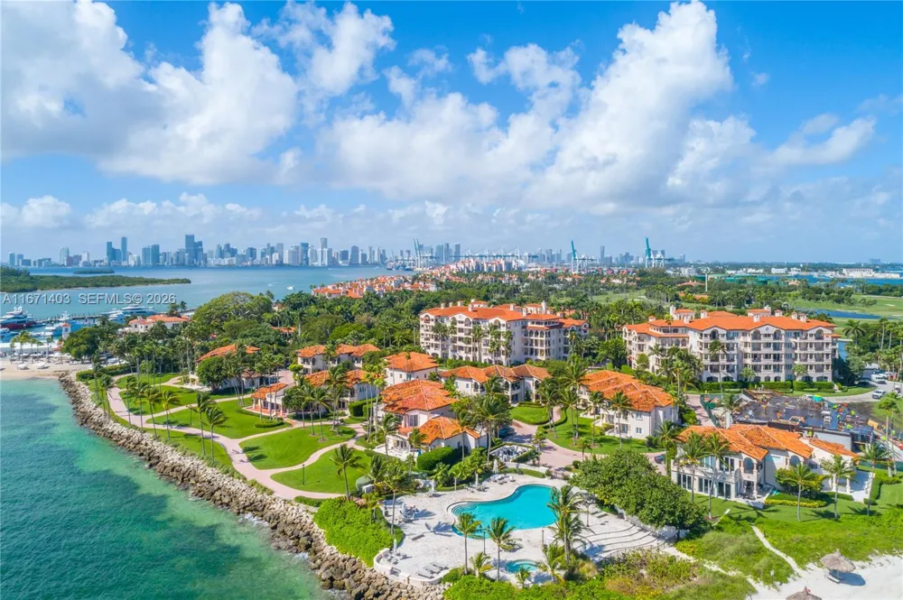 15713 Fisher Island Dr #15713 Miami Beach, FL 33109