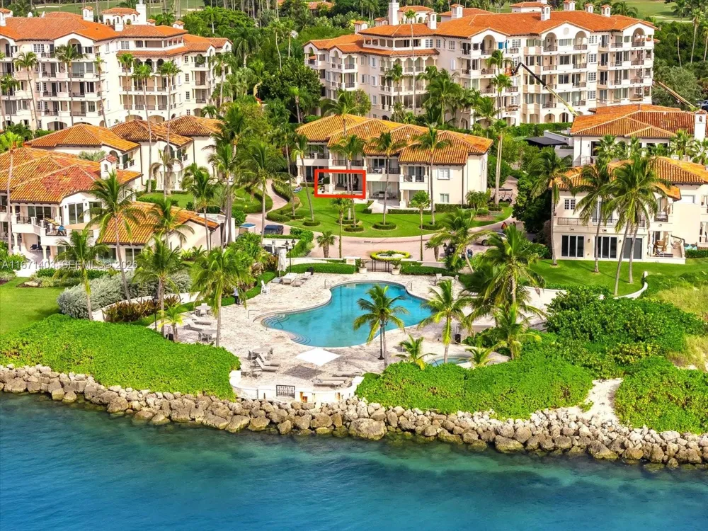 15713 Fisher Island Dr #15713 Miami Beach, FL 33109