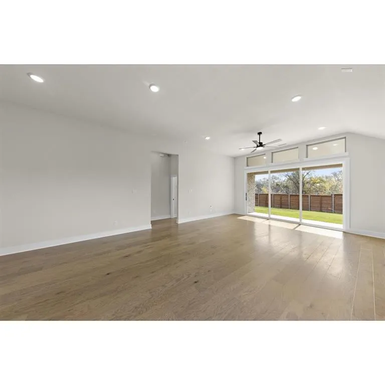 2000 Harmony Pine Way Mesquite, TX 75181