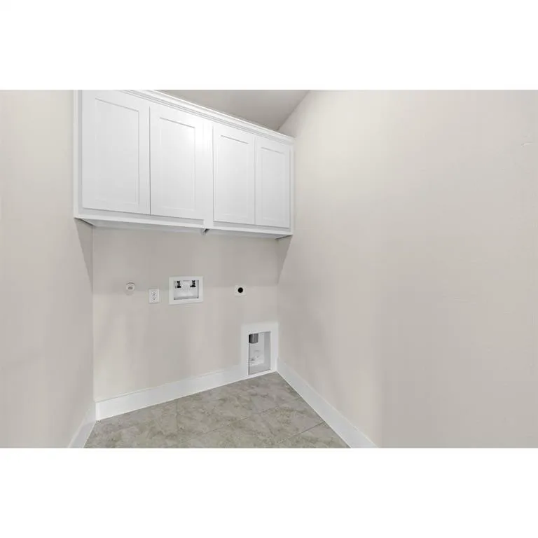2000 Harmony Pine Way Mesquite, TX 75181