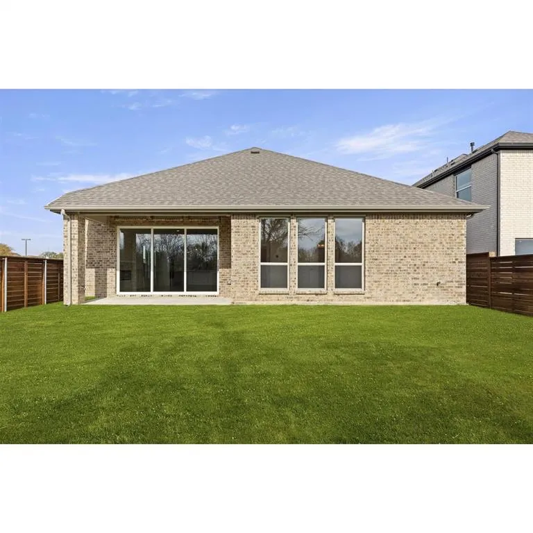 2000 Harmony Pine Way Mesquite, TX 75181