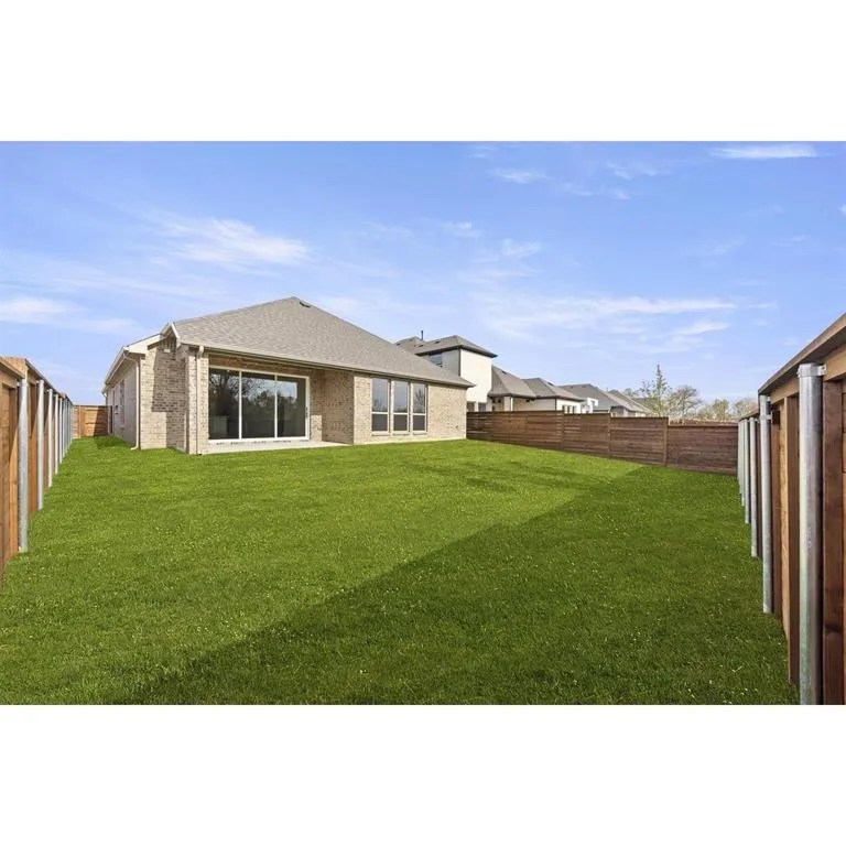 2000 Harmony Pine Way Mesquite, TX 75181