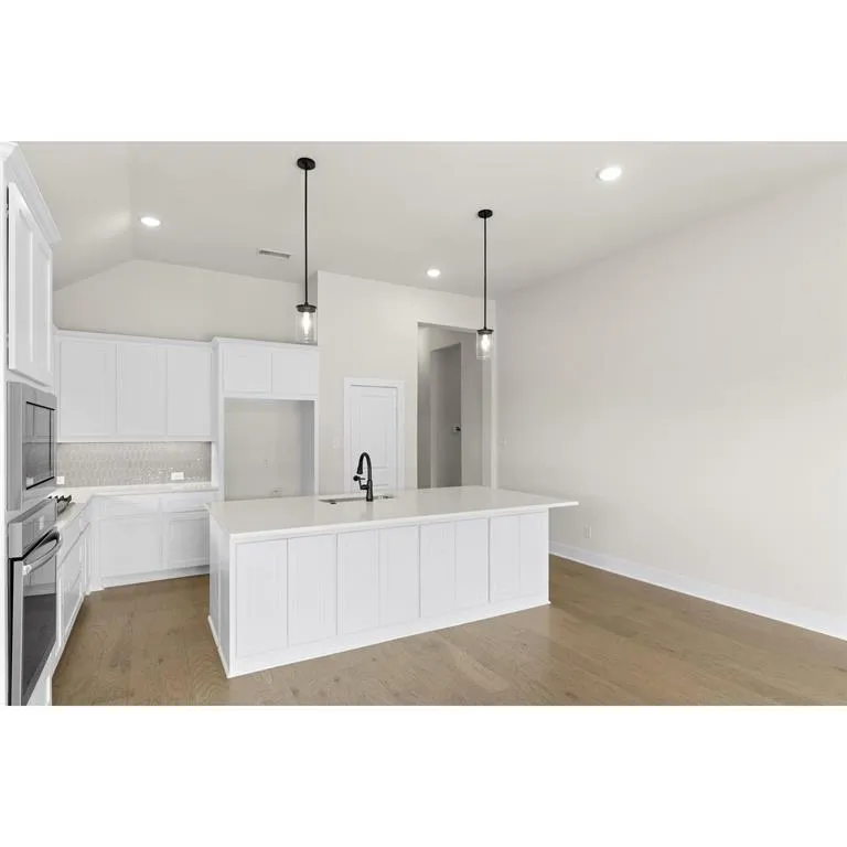 2000 Harmony Pine Way Mesquite, TX 75181