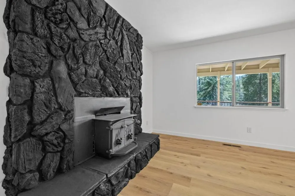19501 Chaffee Circle Groveland, CA 95321
