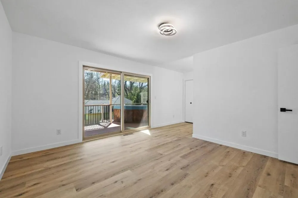 19501 Chaffee Circle Groveland, CA 95321